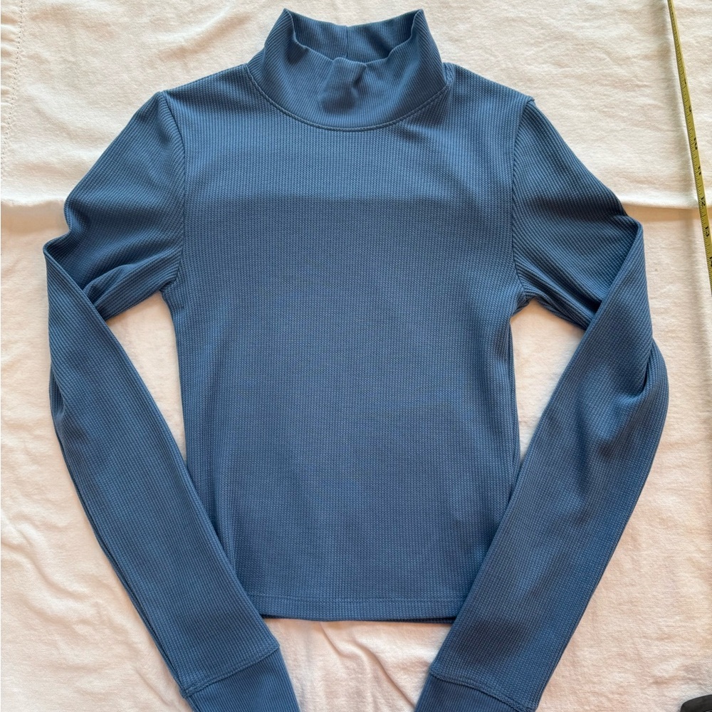 American Eagle Blue Long Sleeve Top